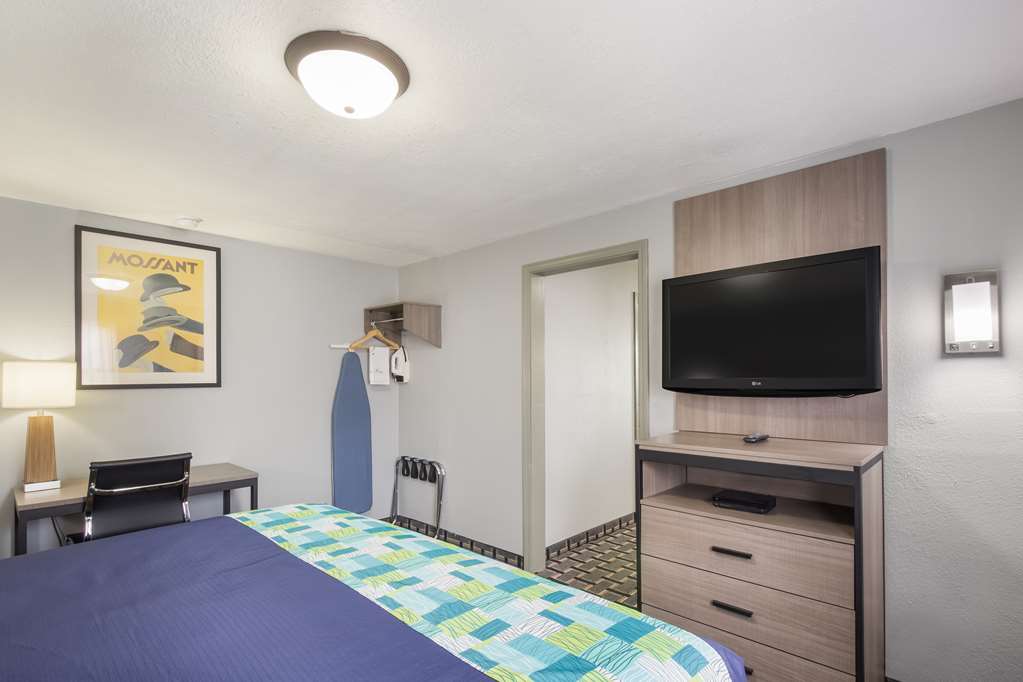 Knights Inn and Suites Salem - photo 13