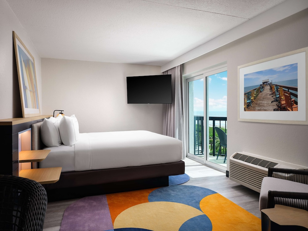 Hilton Garden Inn Cocoa Beach Oceanfront - photo 10