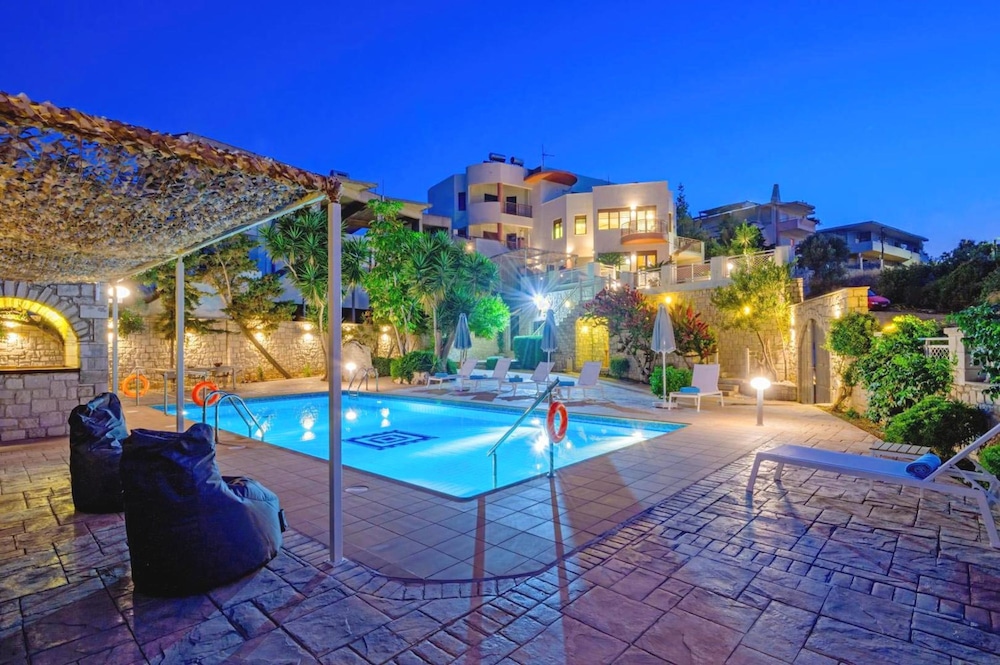 Villa Seragio With 60m Private Pool — 4-Star Luxury Hotel in Rethymno, Greece