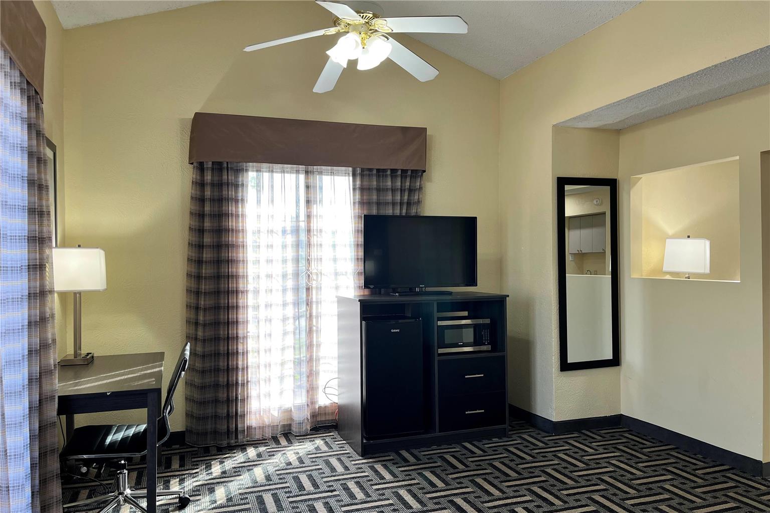 Baymont by Wyndham Indianapolis Airport Lynhurst - photo 16