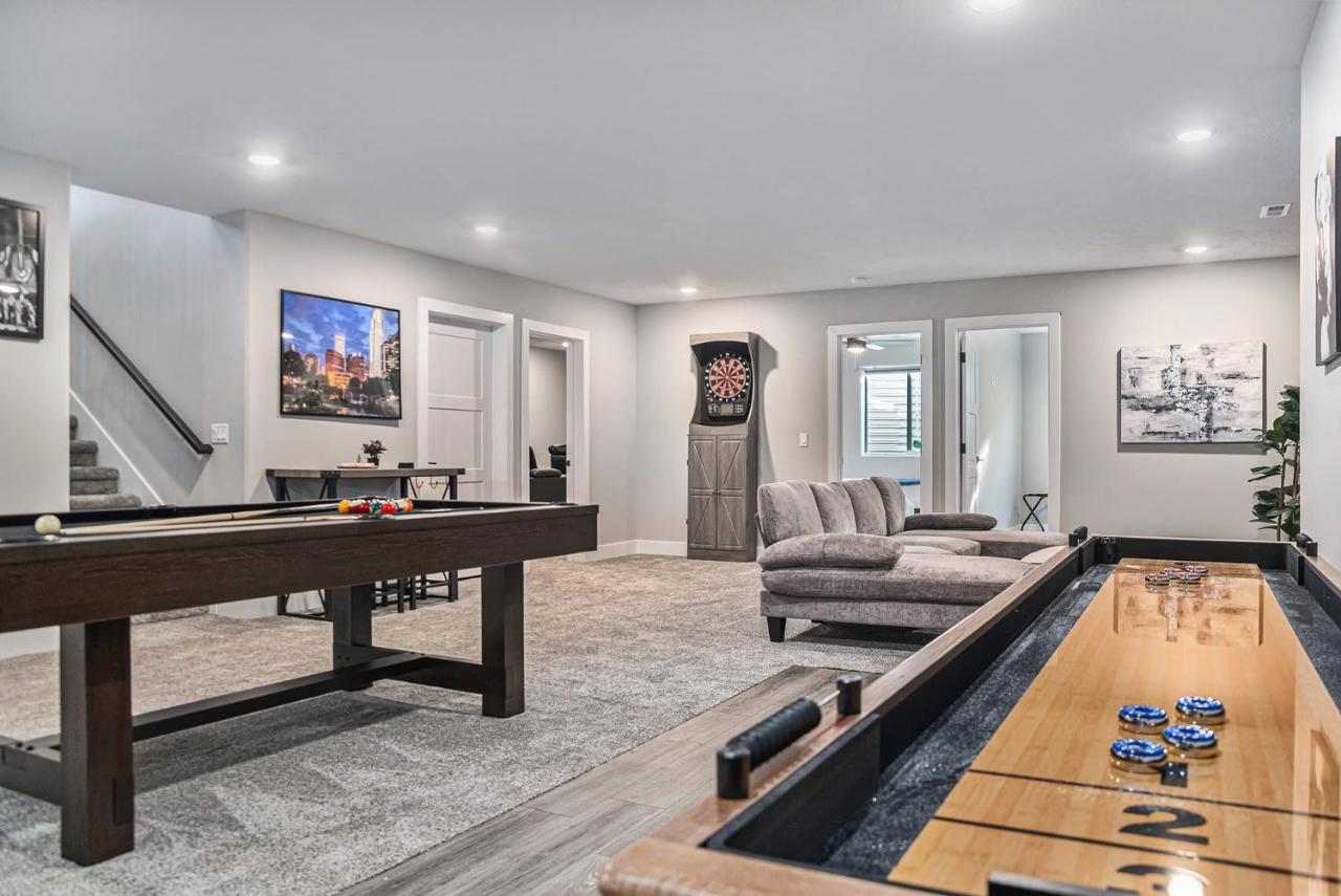 Walk To Water Park Game Room & Movie Theater — hotel in Gretna