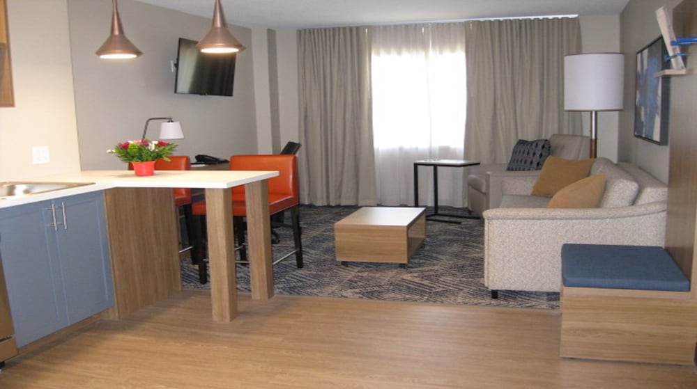 Candlewood Suites Cleveland South Independence by IHG - photo 7