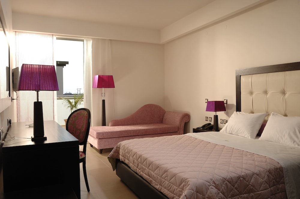 Angela Suites Boutique Hotel — Sision — photo 4