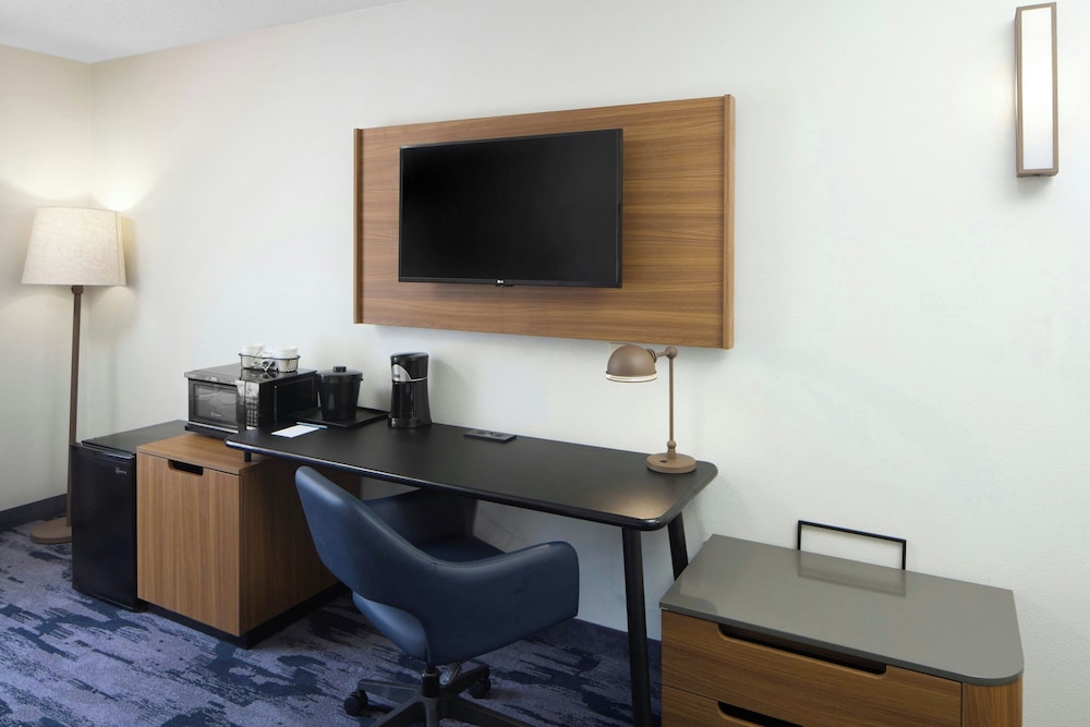 Fairfield Inn & Suites South Boston - photo 12