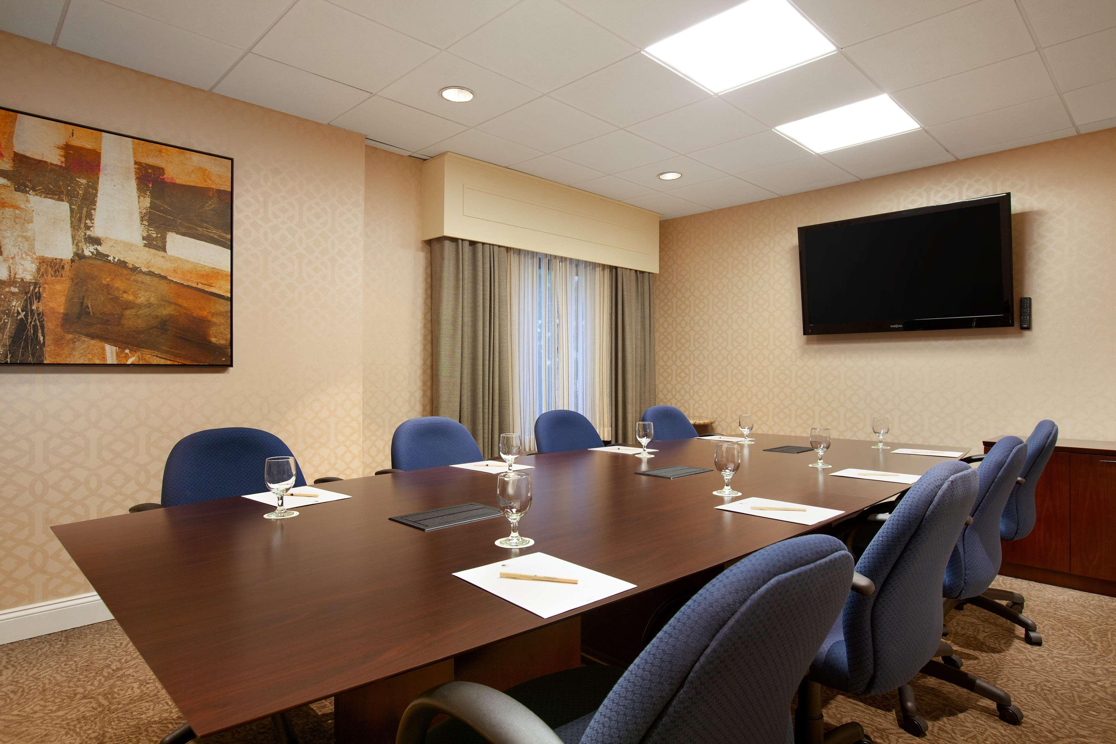 DoubleTree by Hilton Hotel Boston Bedford Glen - photo 43