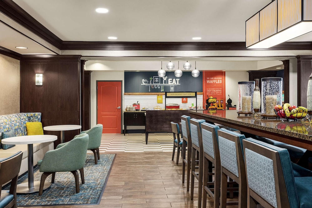 Hampton Inn New Albany - photo 53