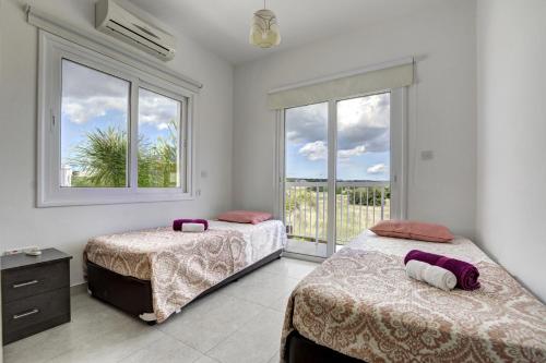 Nissi Villa Christa
