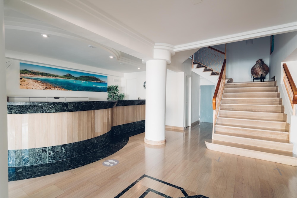 Hotel THB Dos Playas Adults Only in Capdepera, Spain