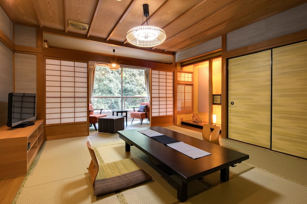 Hananosato Onsen Sansuikan — Takatsuki — photo 4