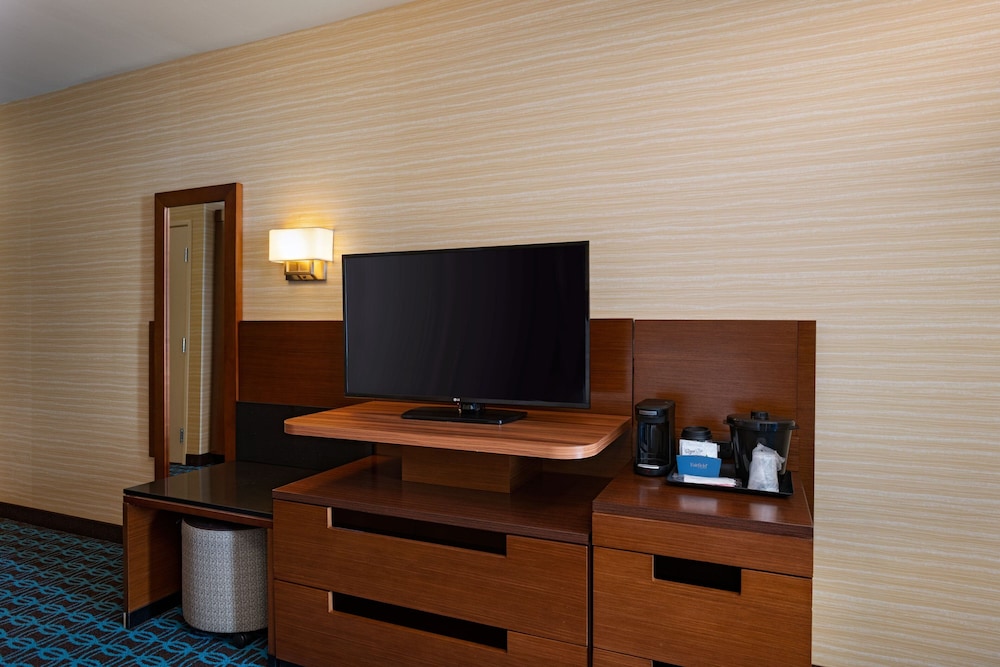 Fairfield Inn & Suites by Marriott Houston Richmond - photo 7