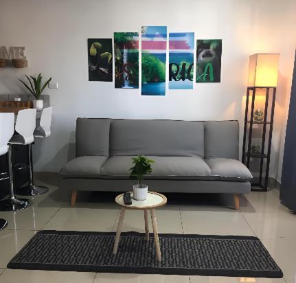 Casa Bosque GuestHouse & Car Rental Free SJO Airport Shuttle — 4-Star Luxury Hotel in Desamparados, Costa Rica