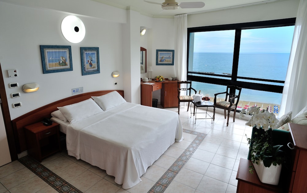 Hotel Venus — Gabicce Mare — photo 5