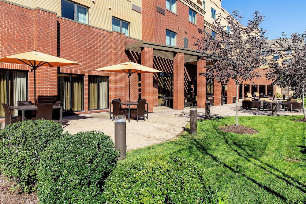 Courtyard Lexington Keeneland Airport - photo 41
