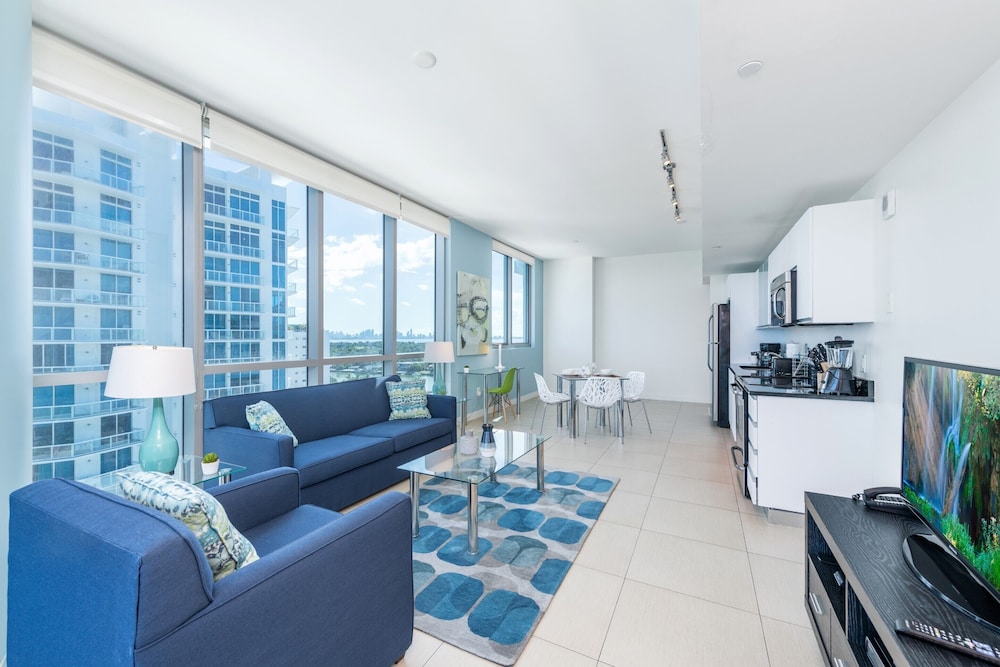 Churchill Suites Monte Carlo Miami Beach - photo 83