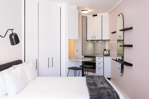 Flamingo 404 Sea Point Studio Apartment