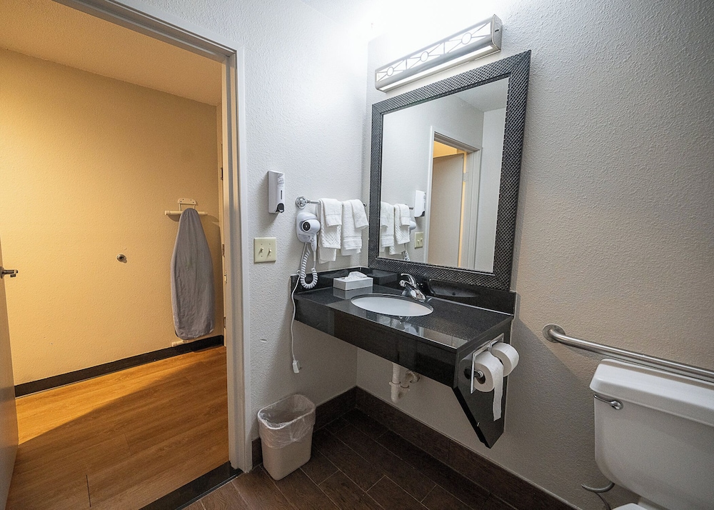 Red Roof Inn & Suites Danville IL - photo 18