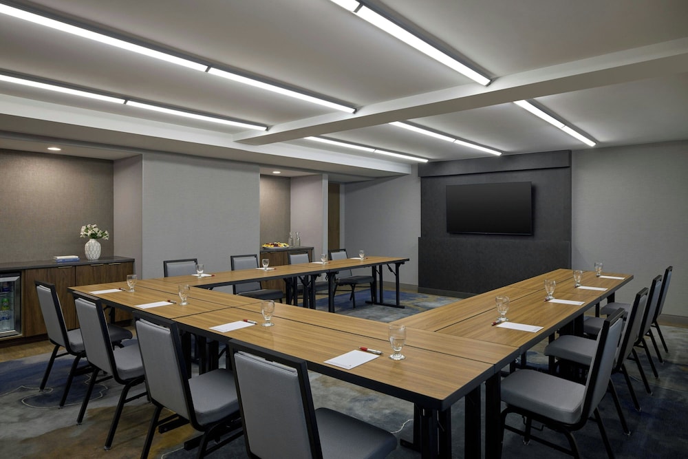Marriott Denver Airport at Gateway Park - photo 42