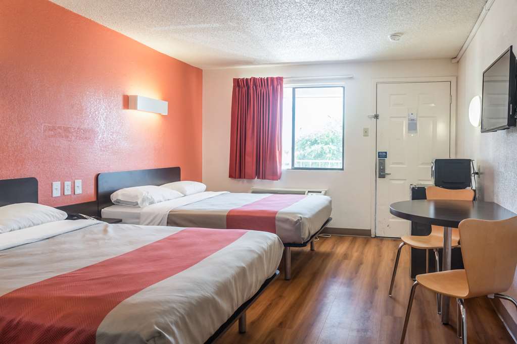 Motel 6 Mesquite TX Rodeo Convention Ctr - photo 16
