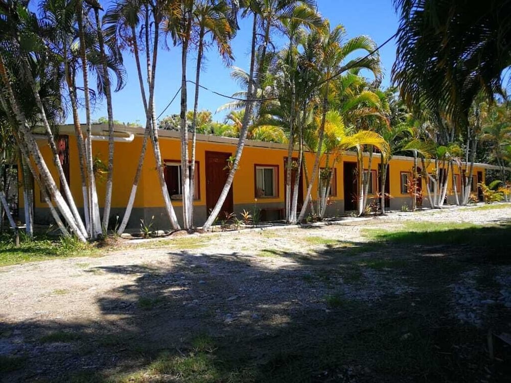 Eco Hotel Los Micos in Tela, Honduras