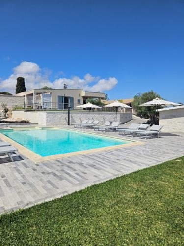 Cava Del Sol - carbon neutral hotel in Brucoli