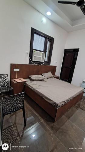 hotel Neelgiri in Kichha, India