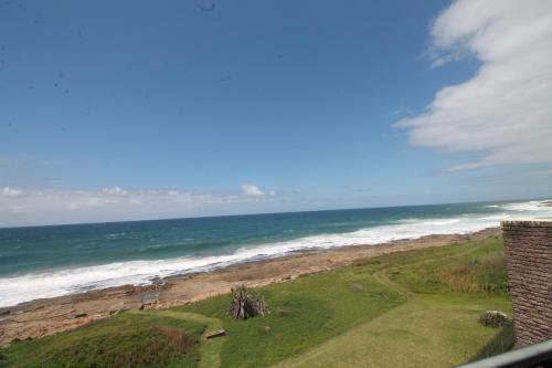 Summer Rocks 14 — 4-Star Luxury Hotel in Margate, South Africa