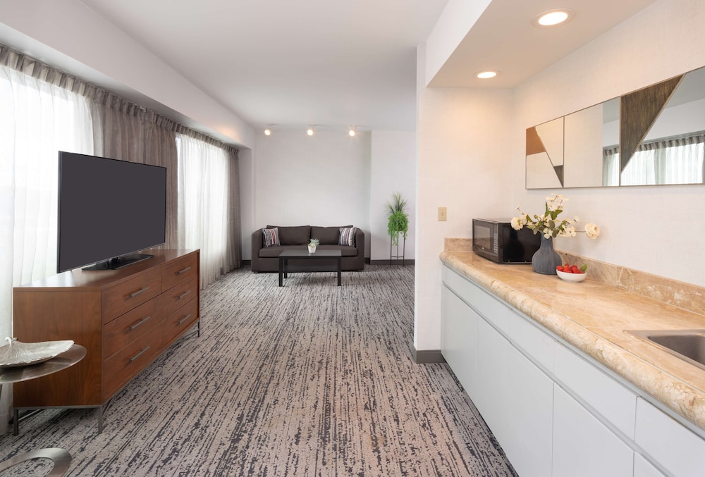 Hilton Fairfax - photo 16
