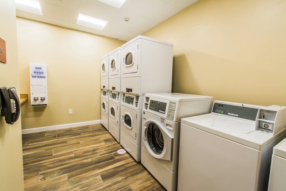 Towneplace Suites by Marriott Evansville Newburgh - photo 34