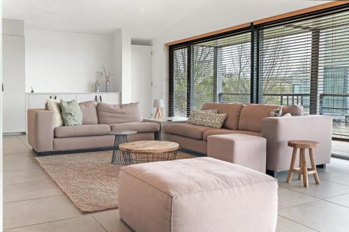 Luxe Strandvilla 4p 50m van het Zandstrand Villa 48 — 4-Star Luxury Hotel in Ouddorp, Netherlands