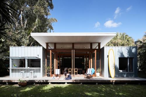 Blueys Shack - carbon neutral hotel in Unknown City