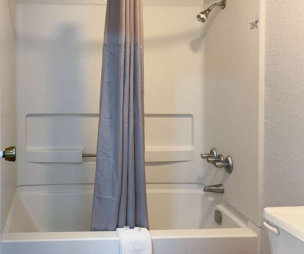 Motel 6 Atlanta TX - photo 11