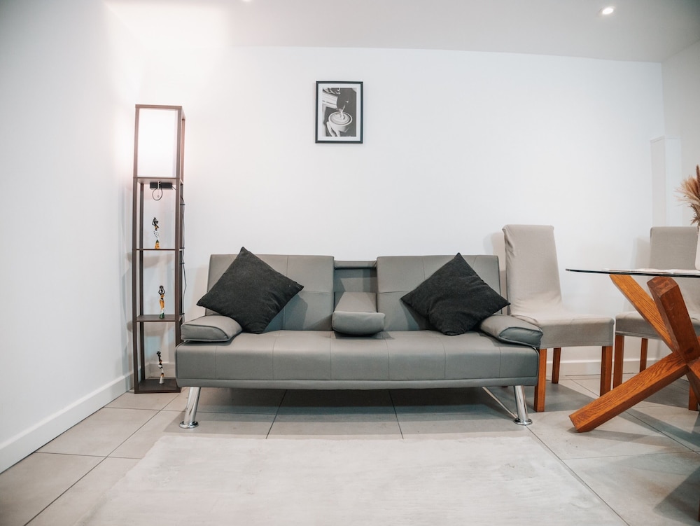 Cosy Hideaway Close to Town in Reading, United Kingdom