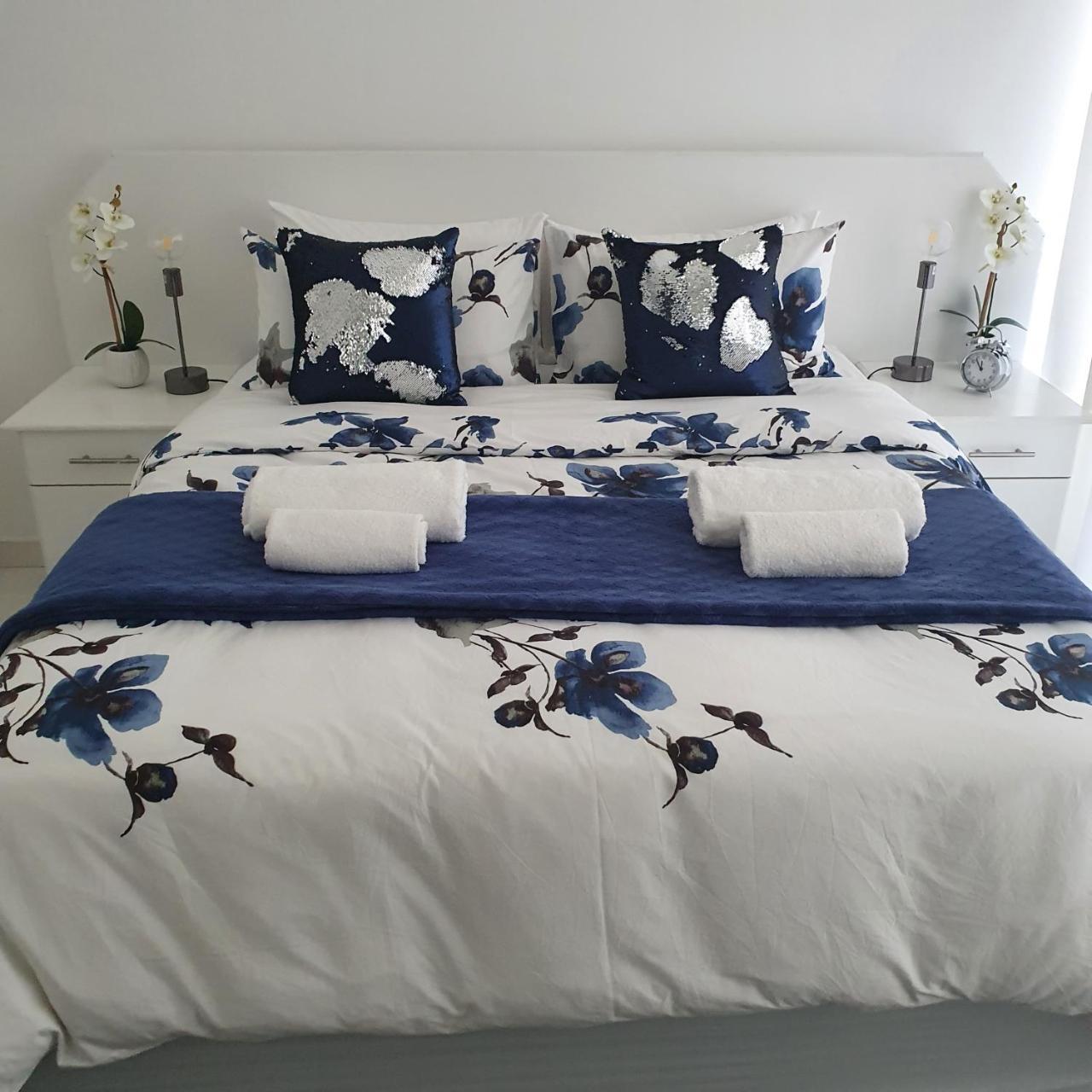 Durban Overport Halaal Accommodation 3v No Alcohol Strictly Halaal No Parties No Noise Luxury Apartment Self Catering 300m From Musjid Al Hilaal — 4-Star Luxury Hotel in Durban, South Africa