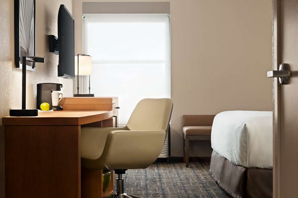 Hyatt Place Tucson Central - photo 3