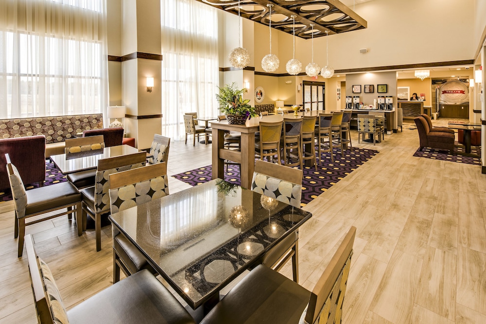 Hampton Inn & Suites Ashland - photo 7