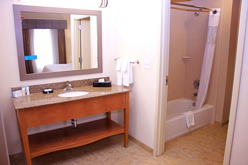 Hampton Inn Sidney NE - photo 41