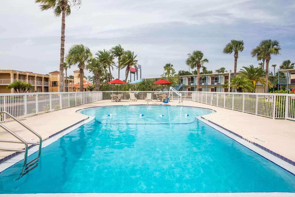 Days Inn by Wyndham Ormond Beach - photo 3