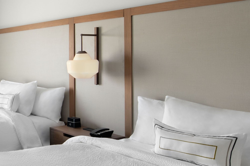 Fairfield Inn & Suites by Marriott Lake Geneva - photo 4