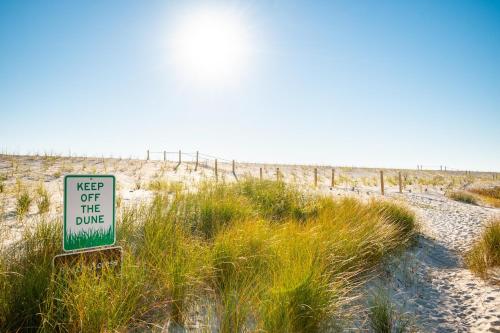 On Turtle Time by Oak Island Accommodations - photo 7