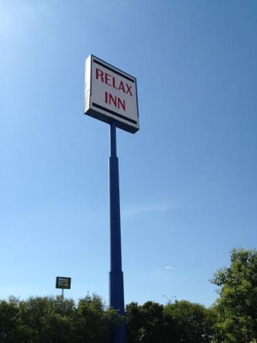 Relax Inn Forth Worth - photo 9