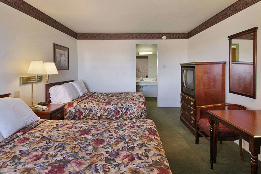 Days Inn Lubbock Texas Tech University 4th Street