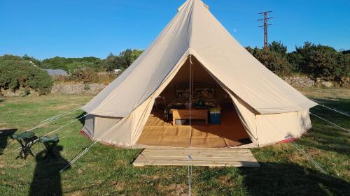 Cornish Skies Glamping — Pool — photo 5