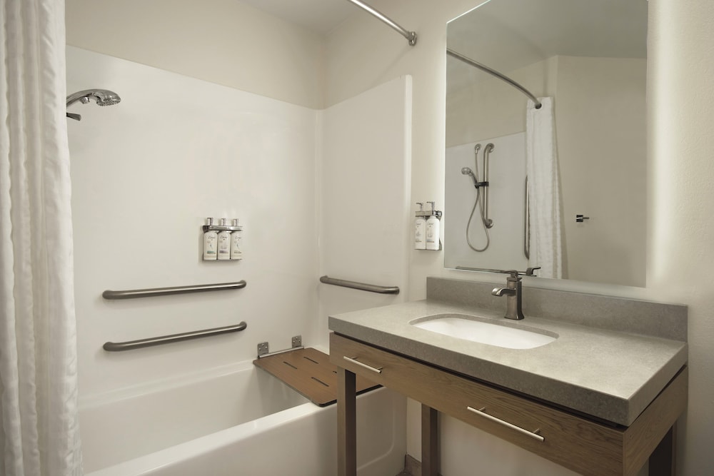 Candlewood Suites Buffalo Amherst by IHG - photo 14