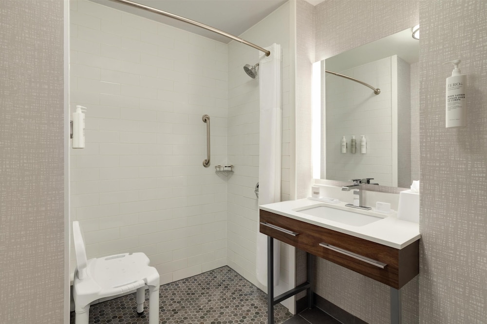 Hampton Inn Derby Wichita Southeast - photo 24