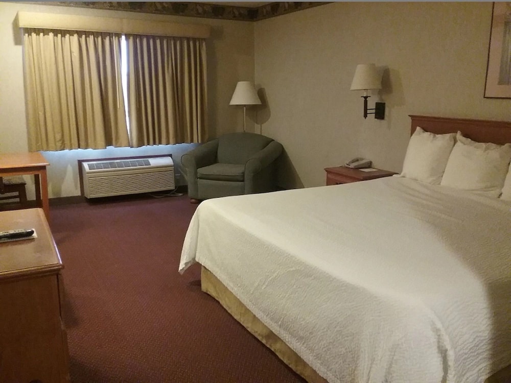 Ashley Inn of Tillamook - photo 7