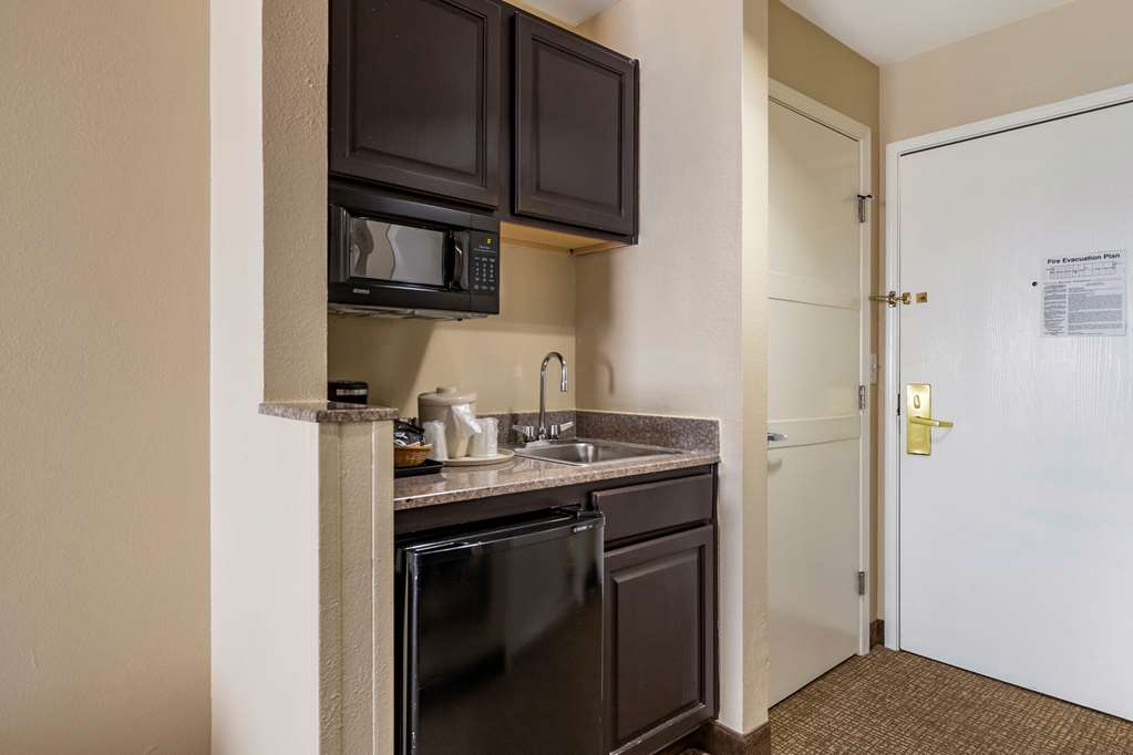 Comfort Inn & Suites Texas Hill Country - photo 26