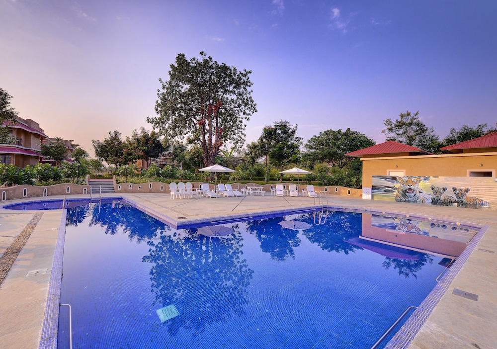 Sterling Kanha in Mandla, India