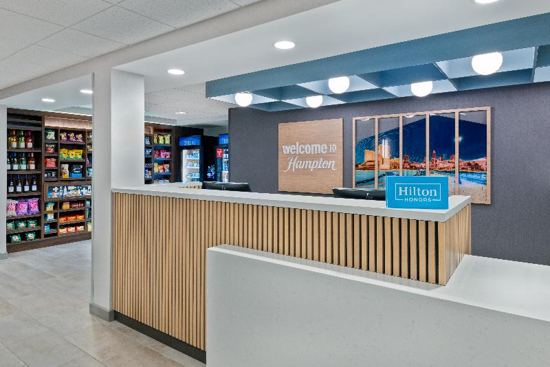 Hampton Inn & Suites Cleveland Beachwood - photo 23