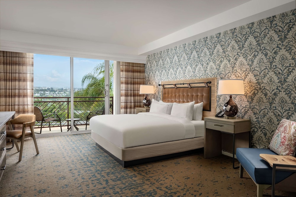 The Cassara Carlsbad Tapestry Collection by Hilton - photo 16