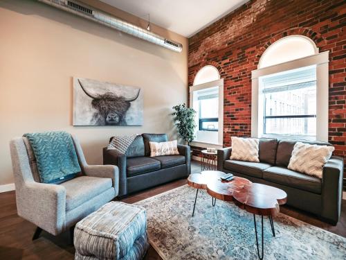 Cozy 3br Downtown Bakery & Shops — 4-Star Luxury Hotel in La Crosse, United States